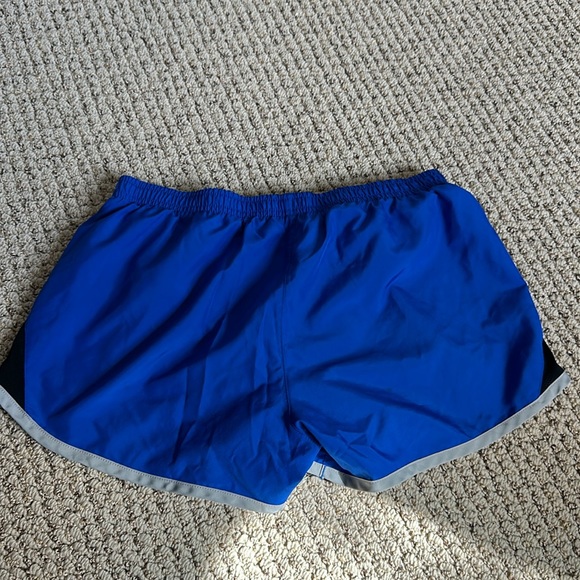 Nike Drifit Running Shorts - Picture 2 of 2